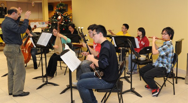 Read more about the article 2011 Chamber Recital